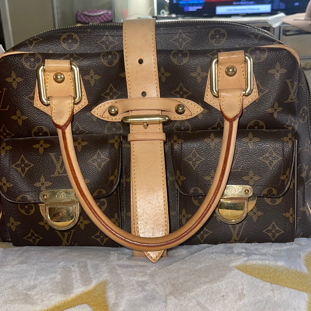 Louis Vuitton Monogram Canvas Manhattan GM Bag